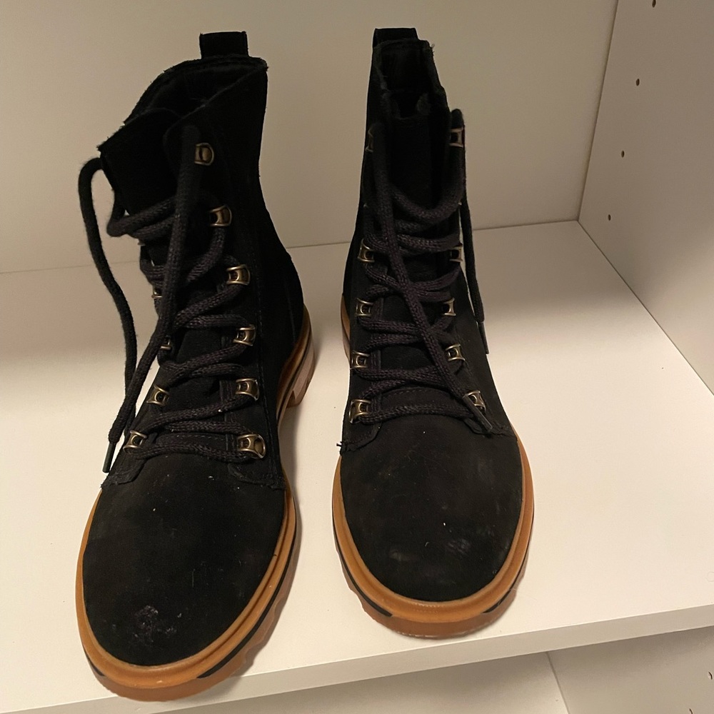 Black Sorel Boot